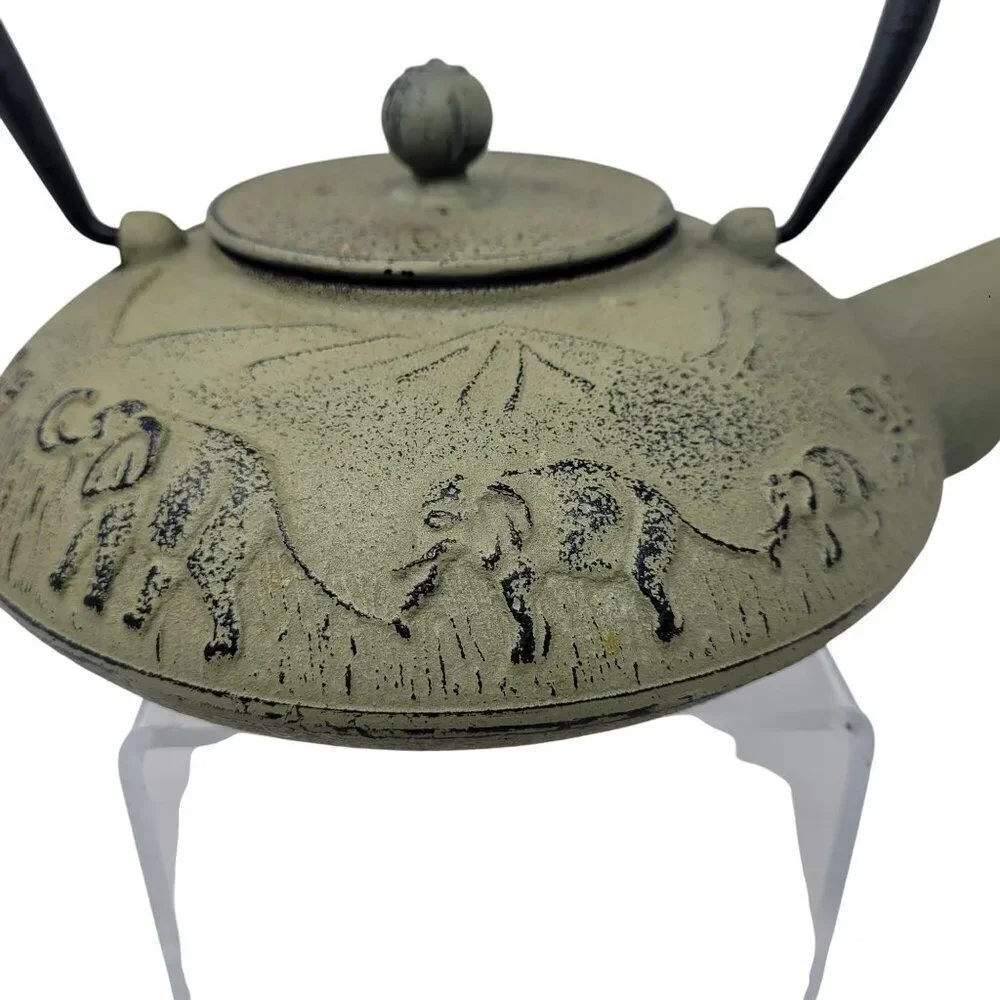Cast Iron Teapot Sage Green‎ Lucky Elephant Parade Safari 3D Rare Collectible
